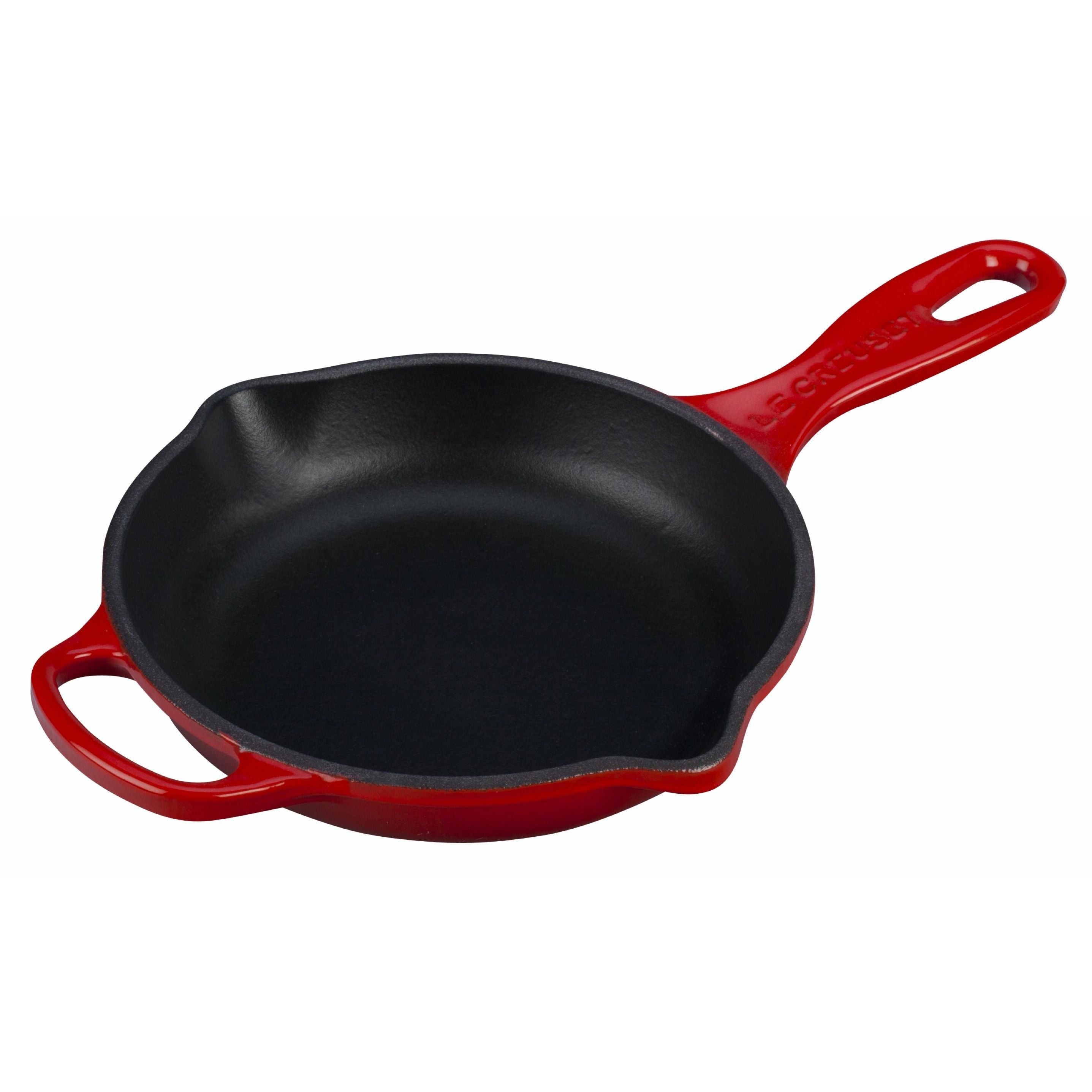 http://www.inwohn.com/cdn/shop/products/Le-Creuset-Signature-Runde-Brat-und-Servierpfanne-16-Cm-Kirschrot-Bratpfanne-Le-Creuset-20182160600422-LEC-24147241492-inwohn.jpg?v=1660547678