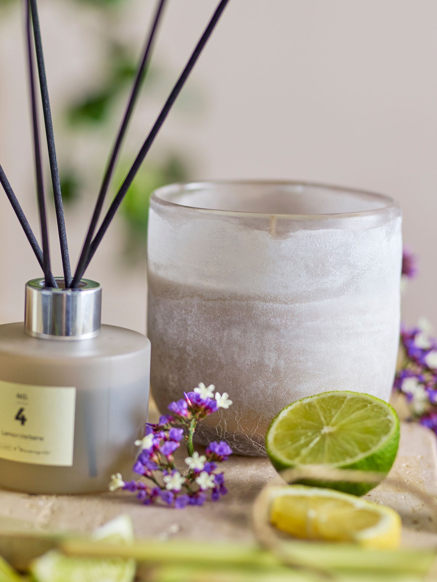 Illume X Bloomingville nro 4-sitruuna Verbena Scent -kynttilä, luonto, vaha