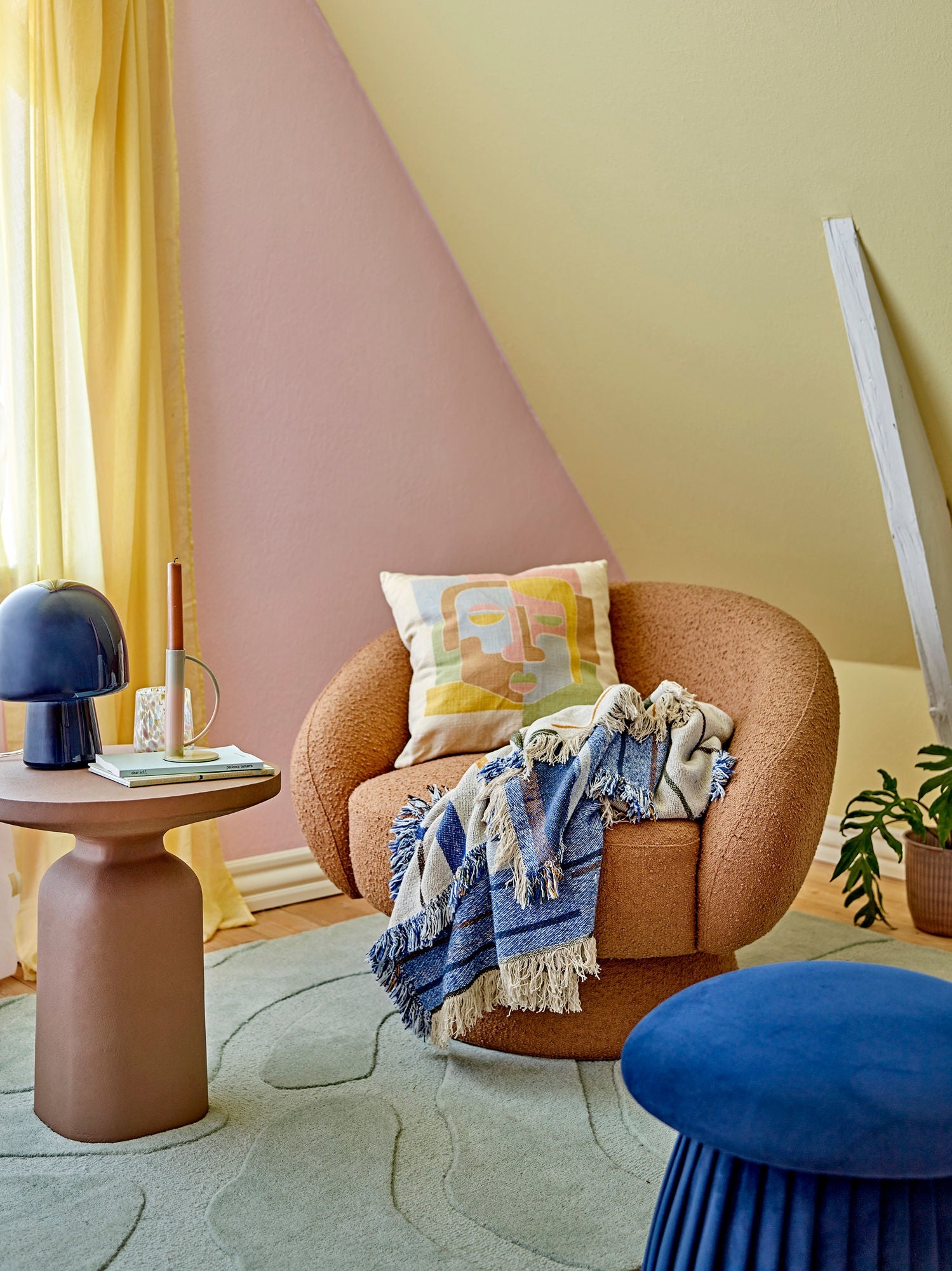 Bloomingville Ted Lounge -tuoli, ruskea, polyesteri