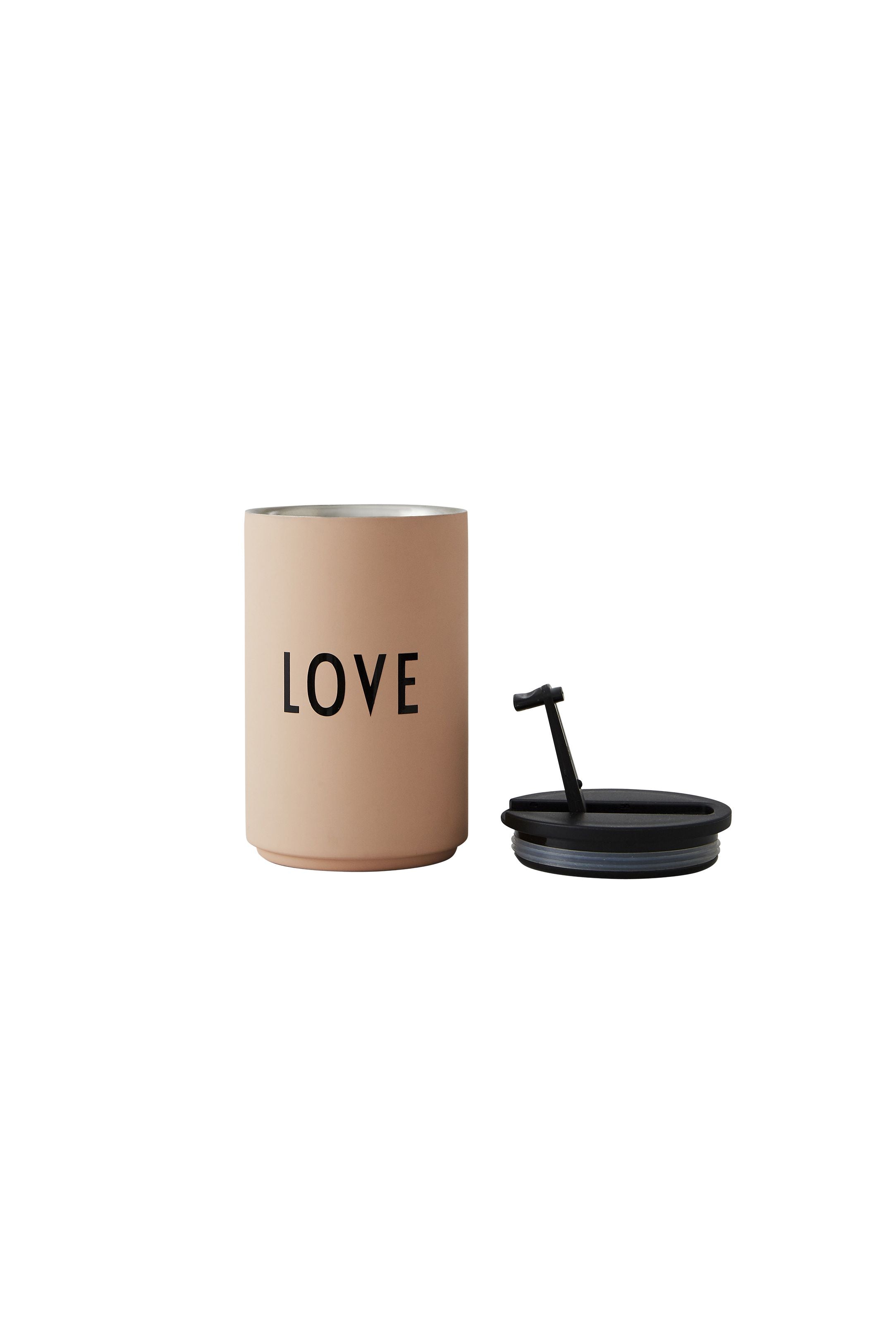 Design Letters Isolierte Tasse, Liebe/Rosa