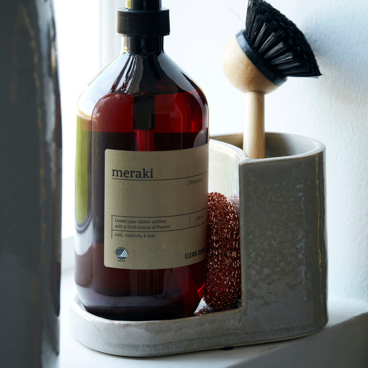 Meraki Brush and Soap Holder, Mkdatura, Shellish Grey