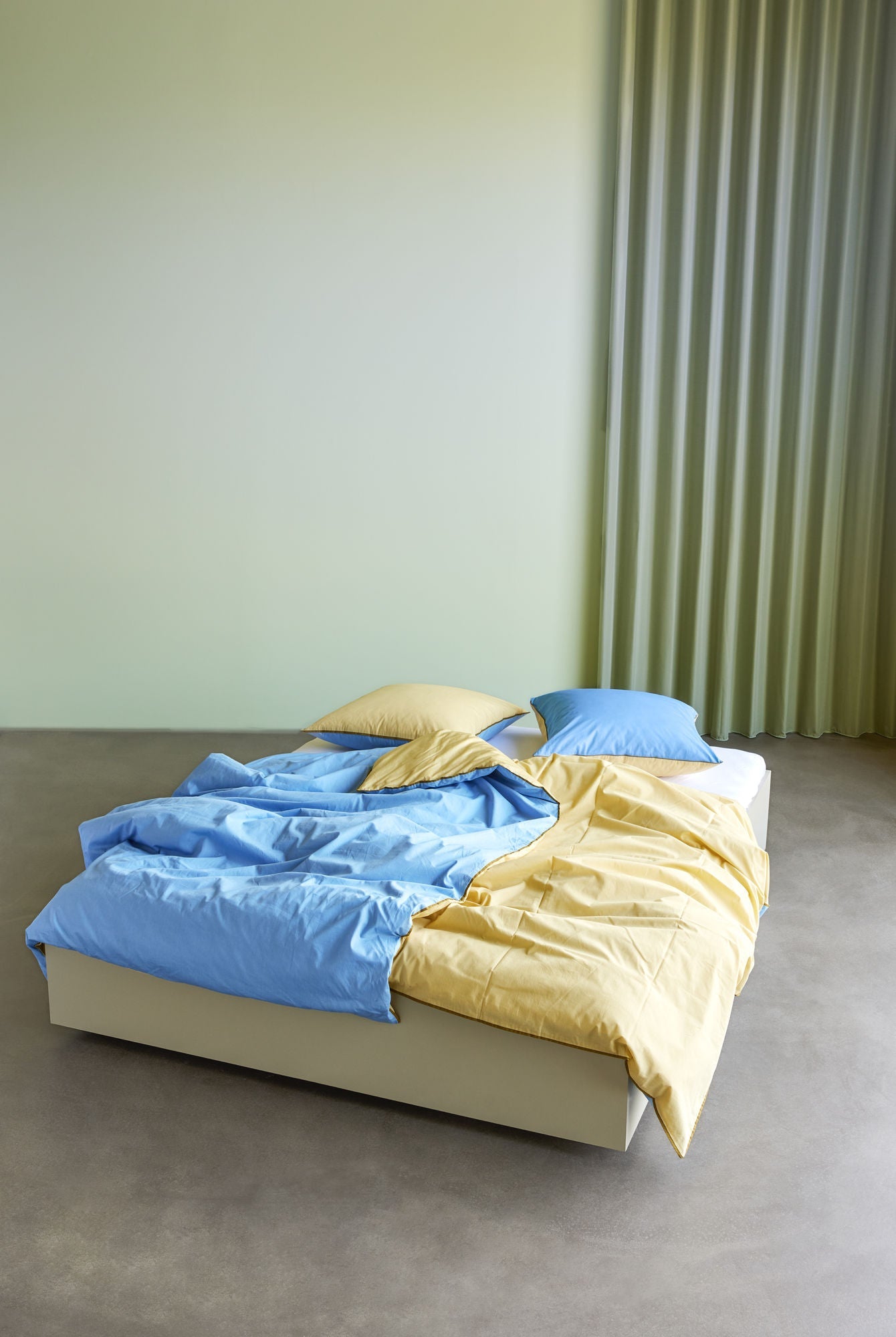 Lino de la cama de Hübsch Aki 60/200 Azul/Amarillo