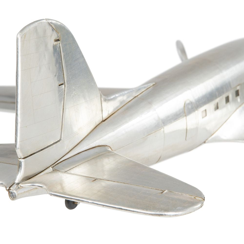 真实型号Dakota DC 3飞机模型