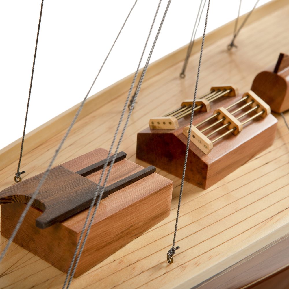 Autentiske modeller Endeavor Classic Wood Sailing Ship Model