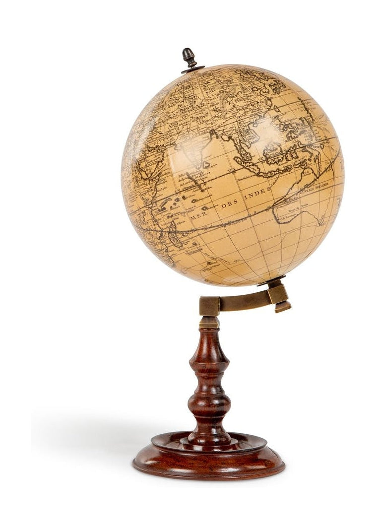 Ekta fyrirmyndir Trianon Globe