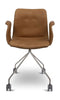 弯曲的Hansen Primum椅子带扶手不锈钢轮框架，白兰地Davos皮革