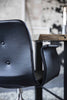 Bent Hansen Primum stol med armlæn sorte hjulramme, Brown Davos læder