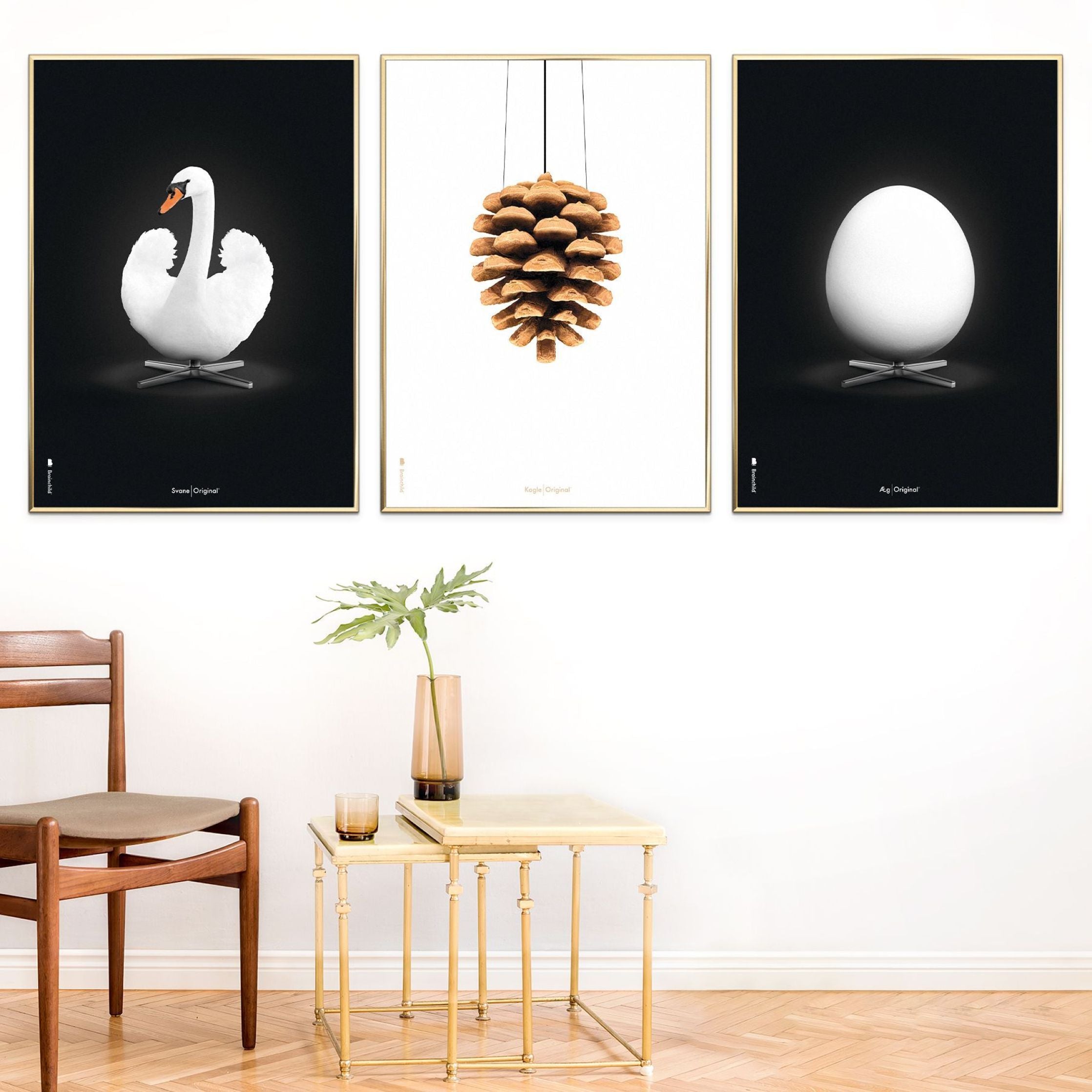 brainchild Egg Classic Poster, Dark Wood Frame A5, zwarte achtergrond
