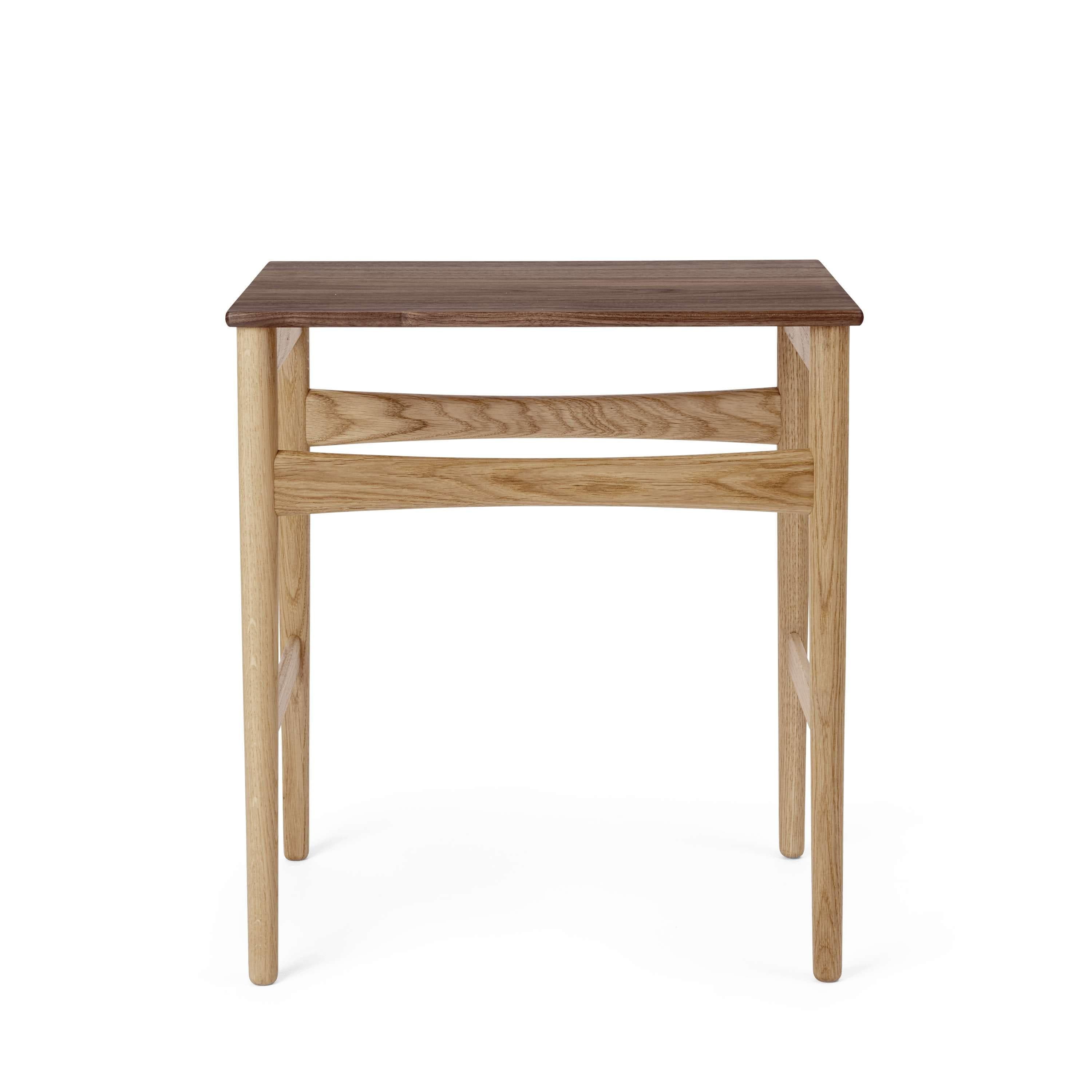 Carl Hansen Ch004 Nesting Side Tables, Oak/Walnut Oiled