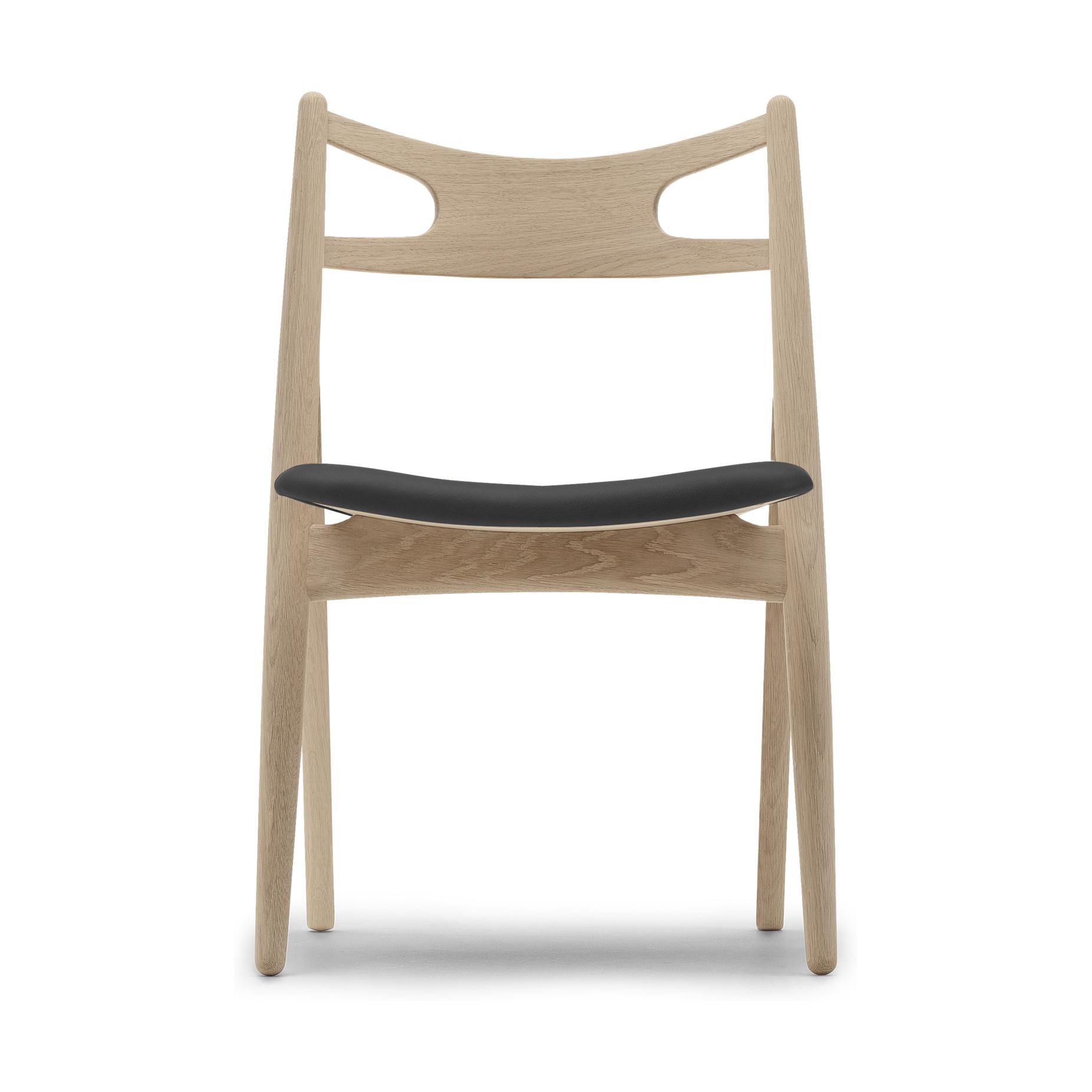 Carl Hansen CH29 P stol hvid olie eg/sort læder