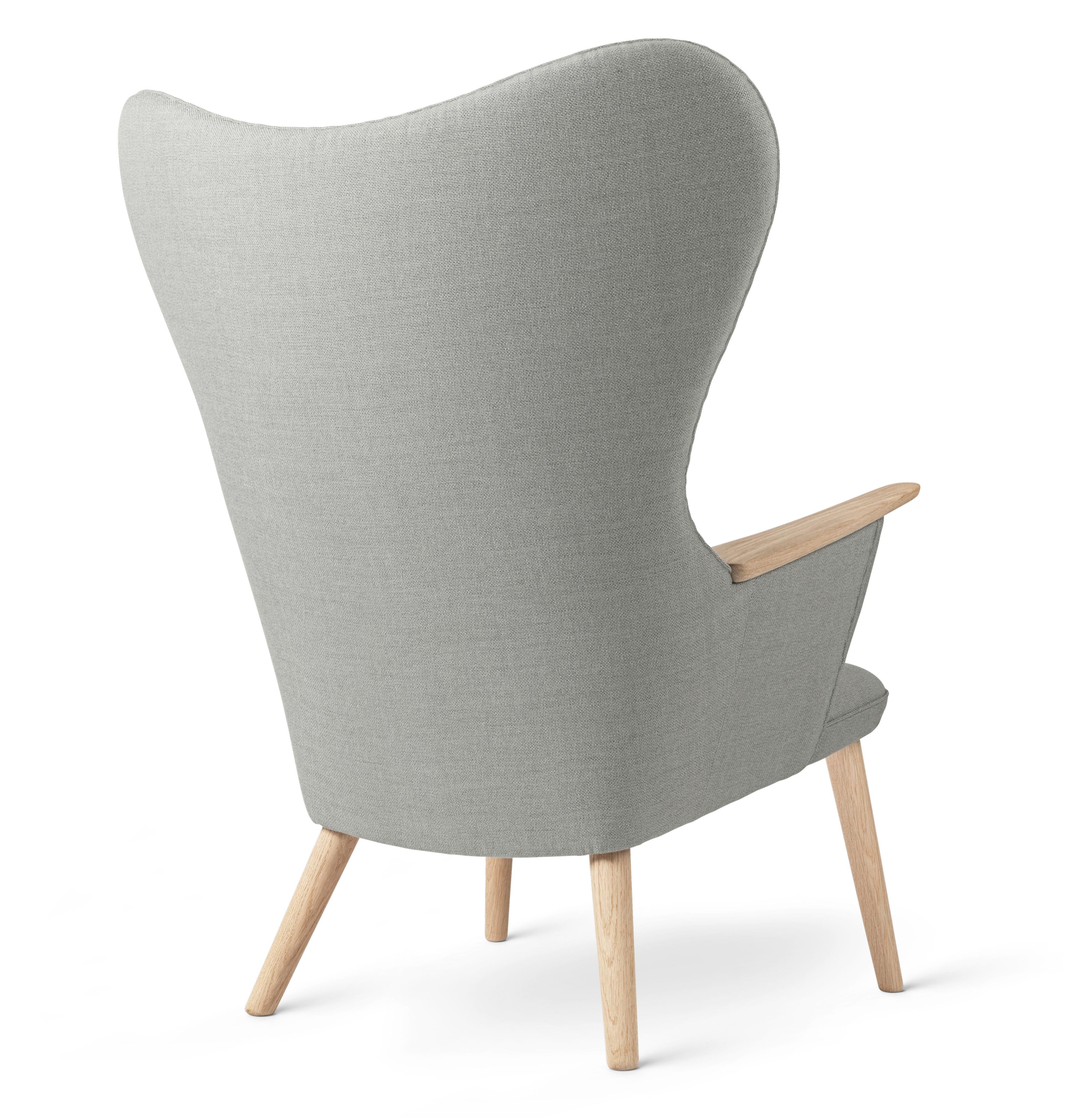 Carl Hansen CH78 Silla de salón Mama Bear, jabón de roble/pasión 13101