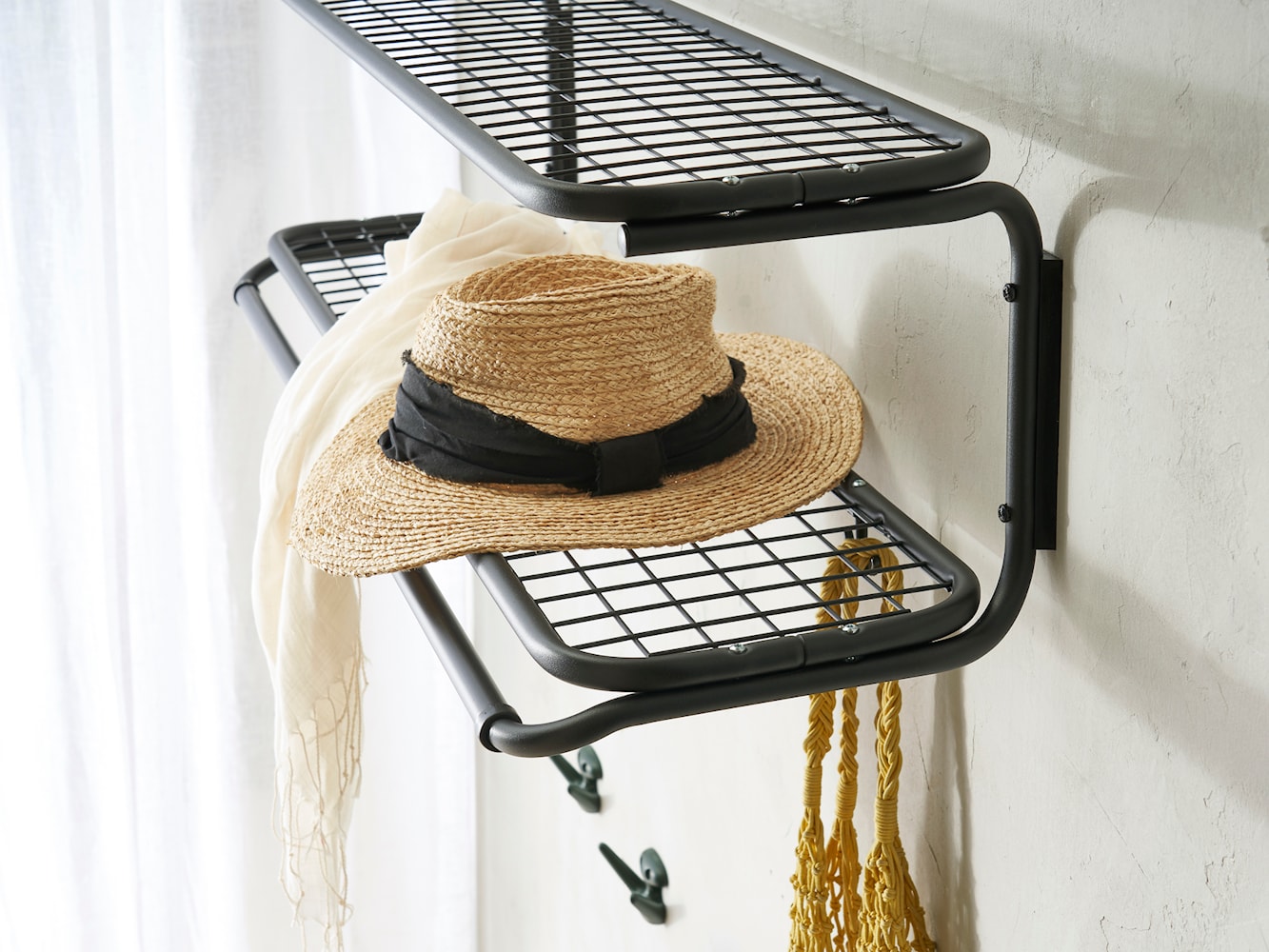 Essem Design Classic Hat Shelf 100 cm, nero