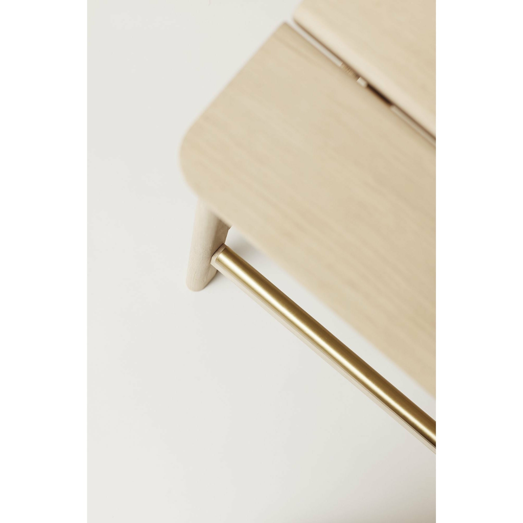 Tabouret de bar Form&amp;Refine Angle 65 cm, chêne pigmenté blanc