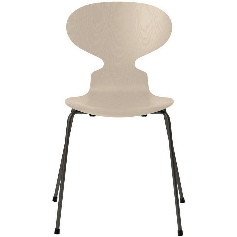 Fritz Hansen silla hormiga teñida de ceniza de color beige beige, base de grafito caliente