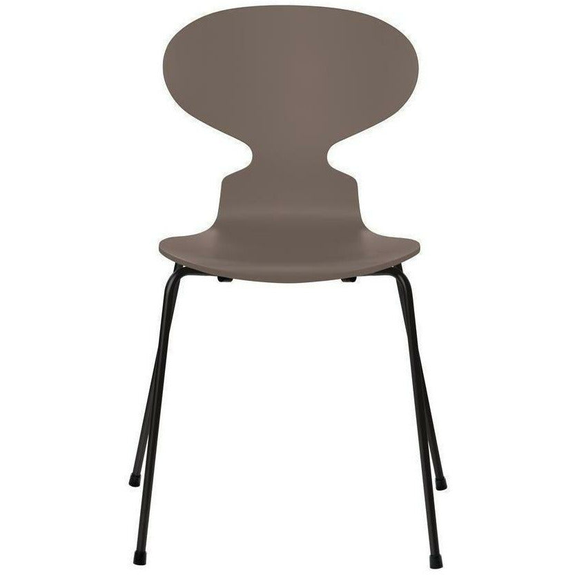 Fritz Hansen Ant sedia laccata di argilla profonda, base nera