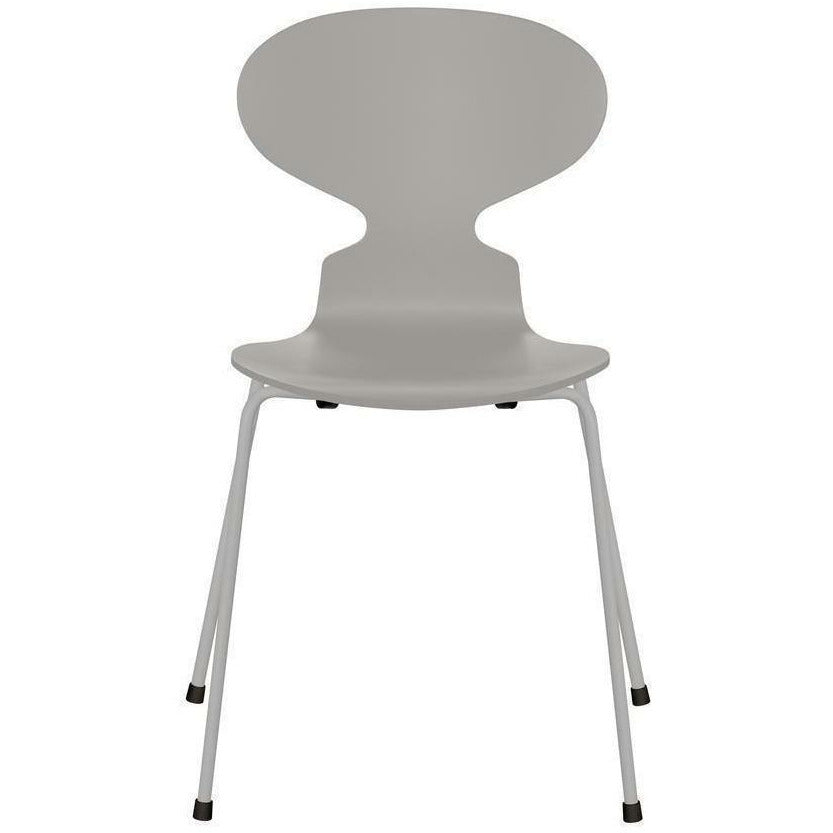 Fritz Hansen Ant Chair laccata nove guscio grigio, nove base grigia