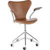 Fritz Hansen Series 7 Plavella girevole in pelle completa, noce grazia