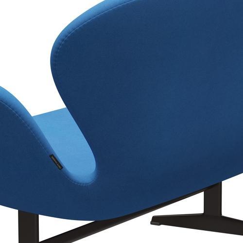 Fritz Hansen Swan Sofa 2-Sitzer, Braun Bronze/Divina Hellblau (742)