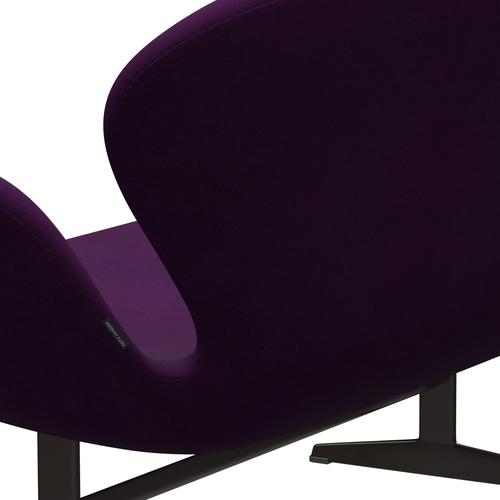 Fritz Hansen Swan Sofa 2-Sitzer, Braun Bronze/Divina Violett (696)