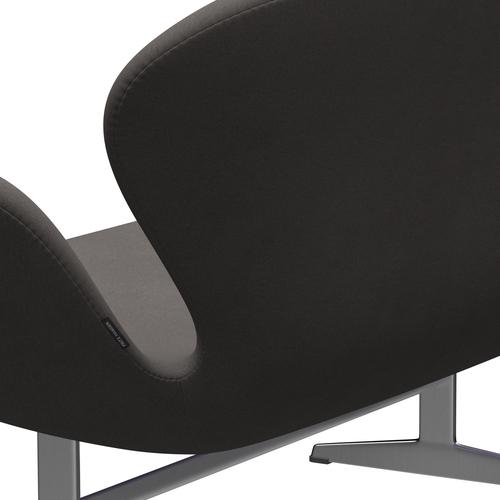 Fritz Hansen Canapé de cygne 2 places, aluminium brossé en satin / confort gris foncé (60008)