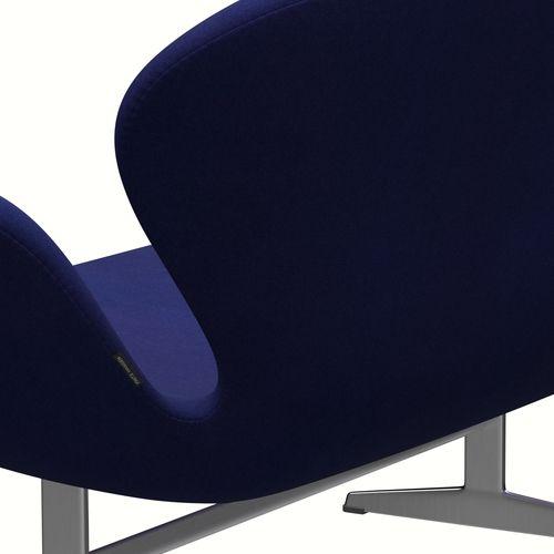 Fritz Hansen Swan Sofa 2-Sitzer, Satiniertes gebürstetes Aluminium/Divina Violett Dunkel (684)