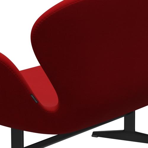 Fritz Hansen Swan Sofa 2 Sitzer, Schwarz Lackiert/Komfort Rot (01414)