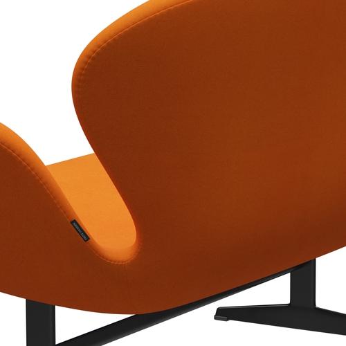 Fritz Hansen Swan Sofa 2 seters, svart lakkert/Divina Orange (444)