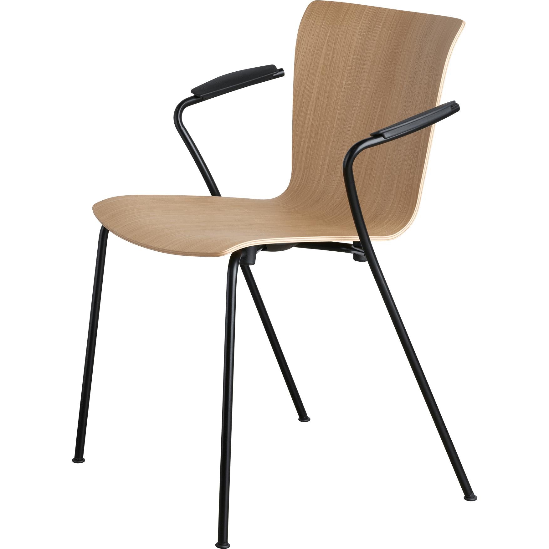 Fritz Hansen Vico Duo VM111 stol med armlenpulverlakkert ramme, eik