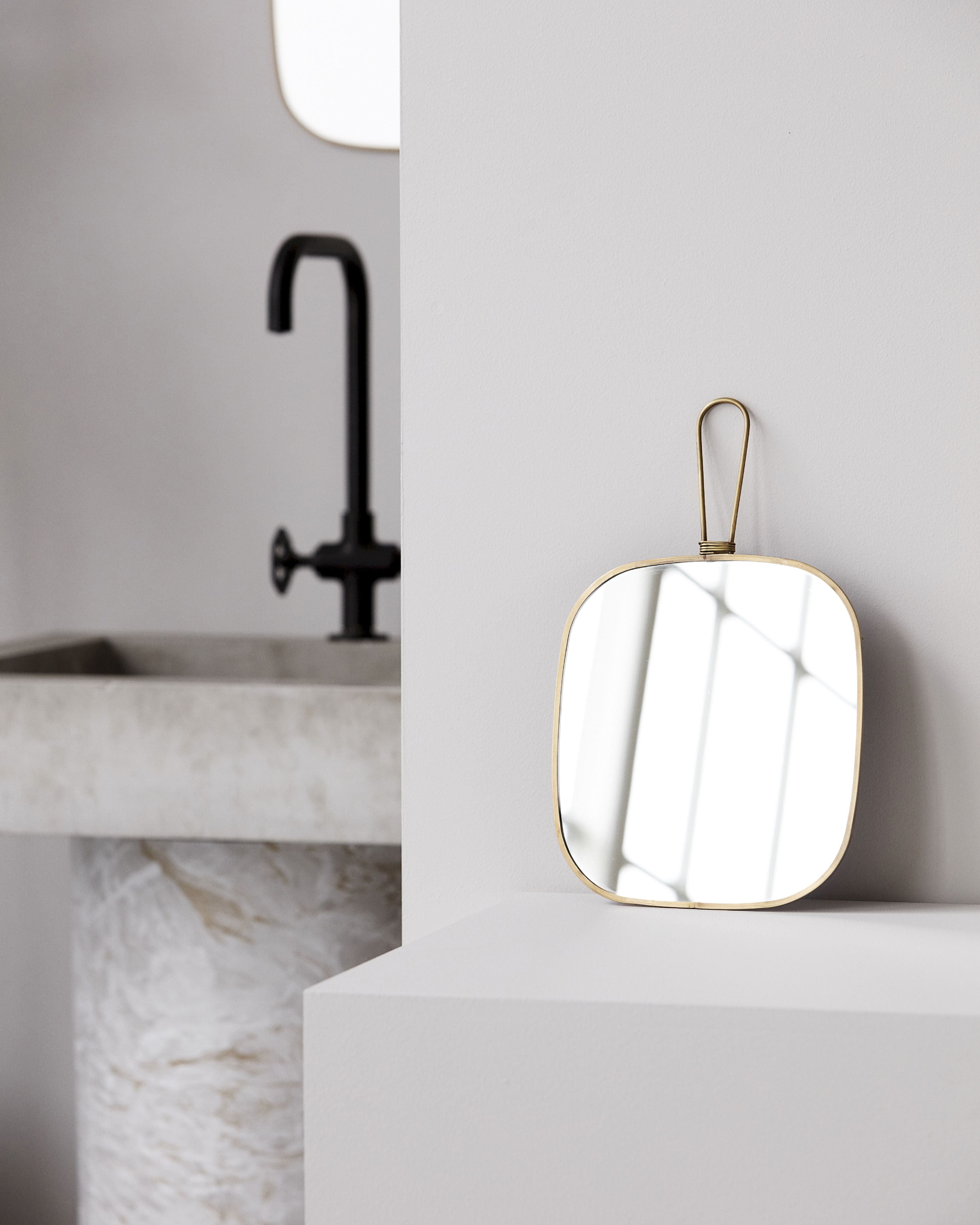 Mirror Meraki con telaio 20x22 cm, ottone antico