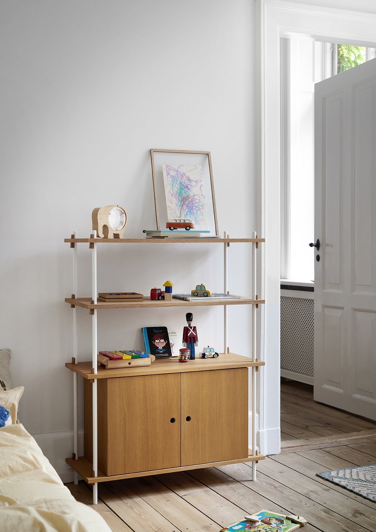 Moebe Shelving System S.255.1.B, Oak/White