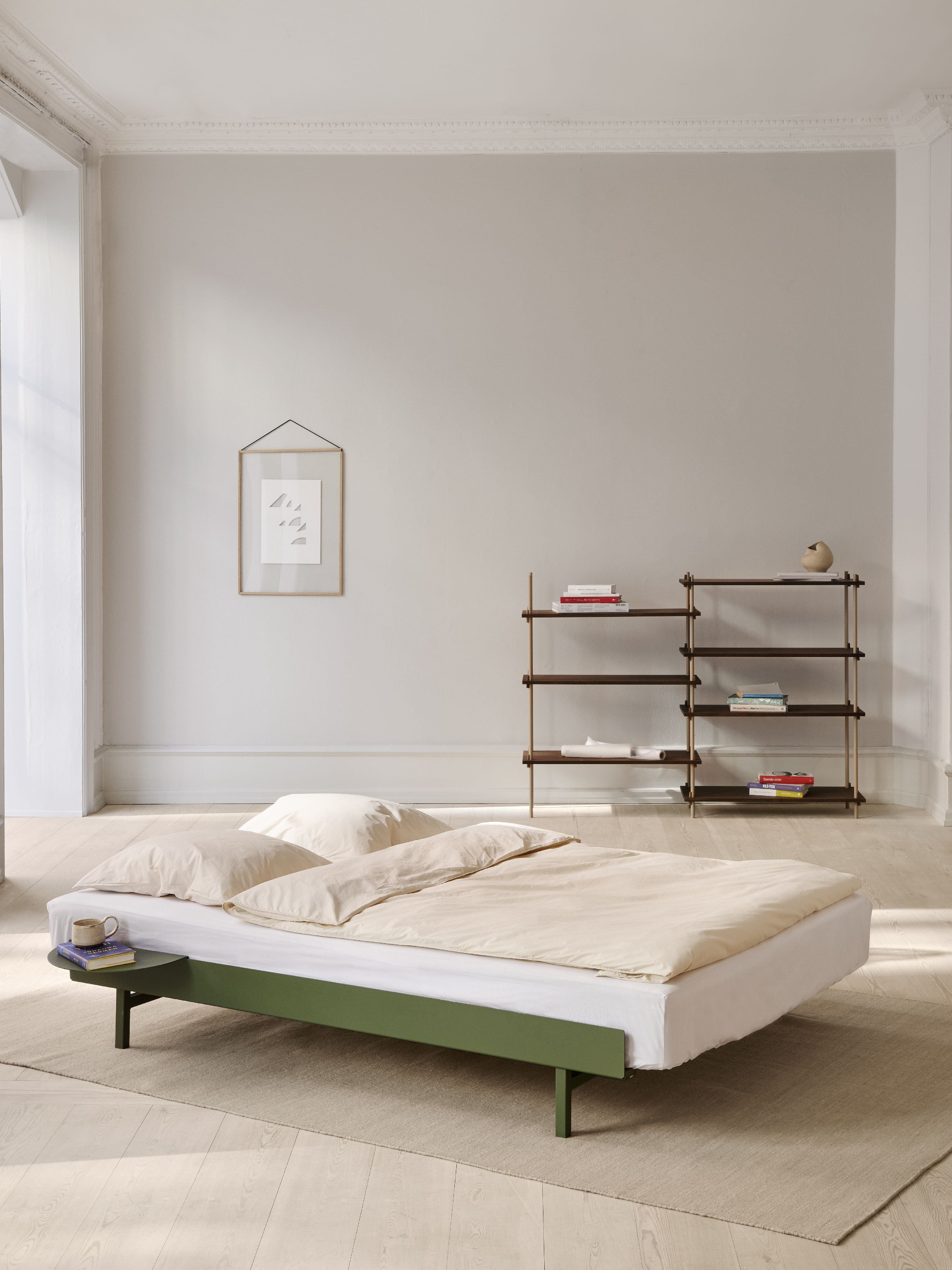 Moebe Bed 90 180 cm, verde pino