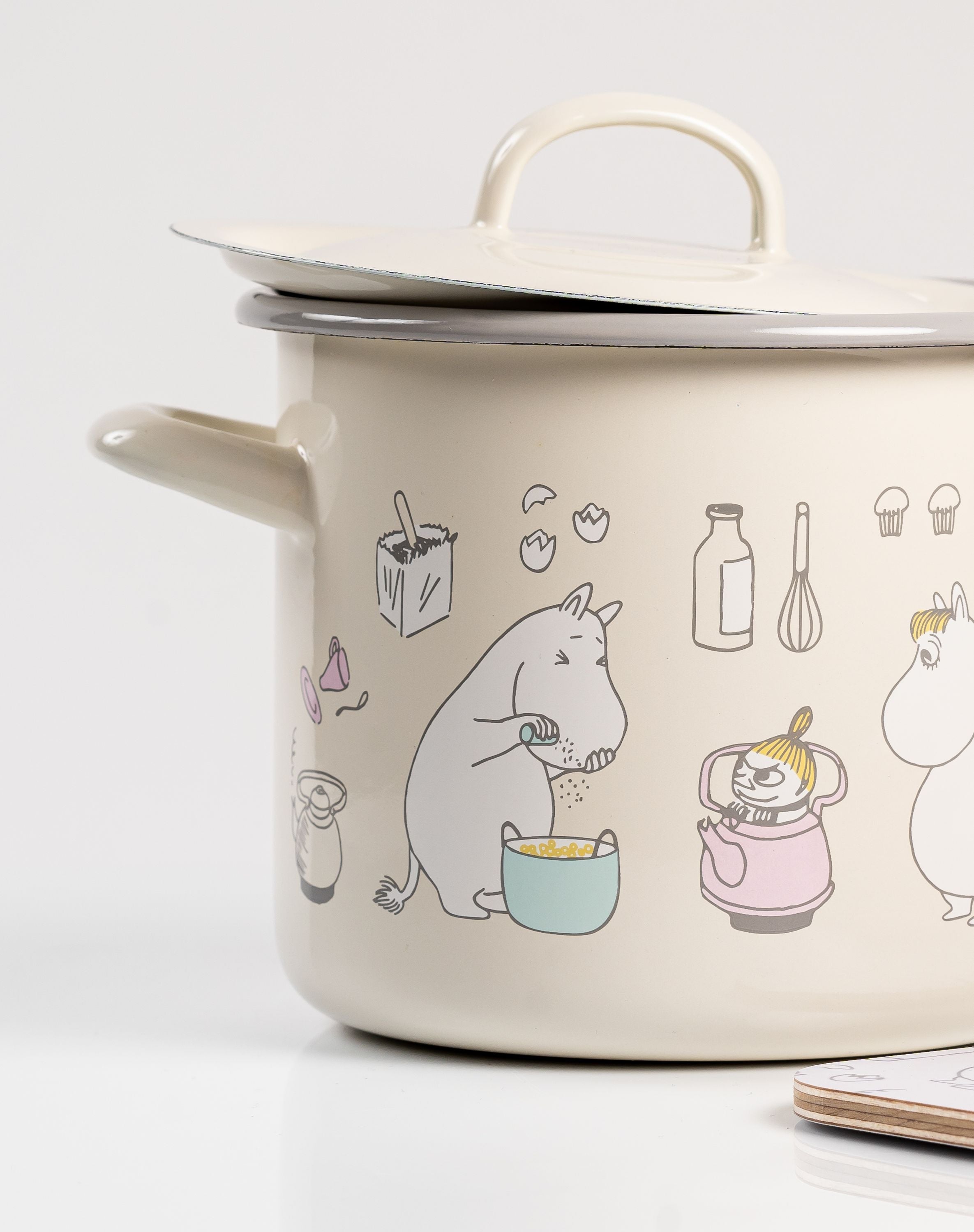 Muurla Moomin Bon Appétit Chop & Serv Board