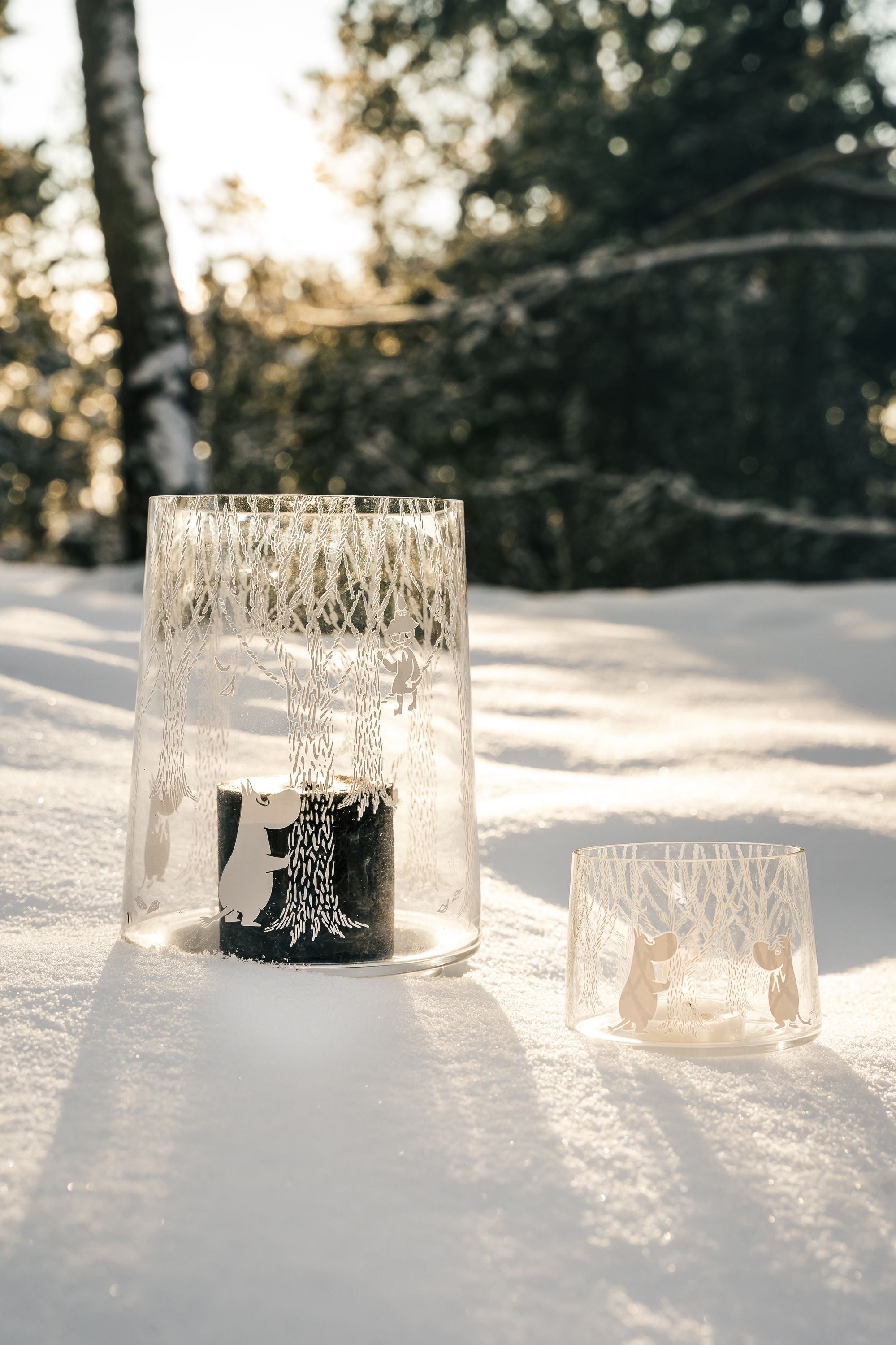 Muurla Moomin en el bosque soportador de luz de té/tazón pequeño