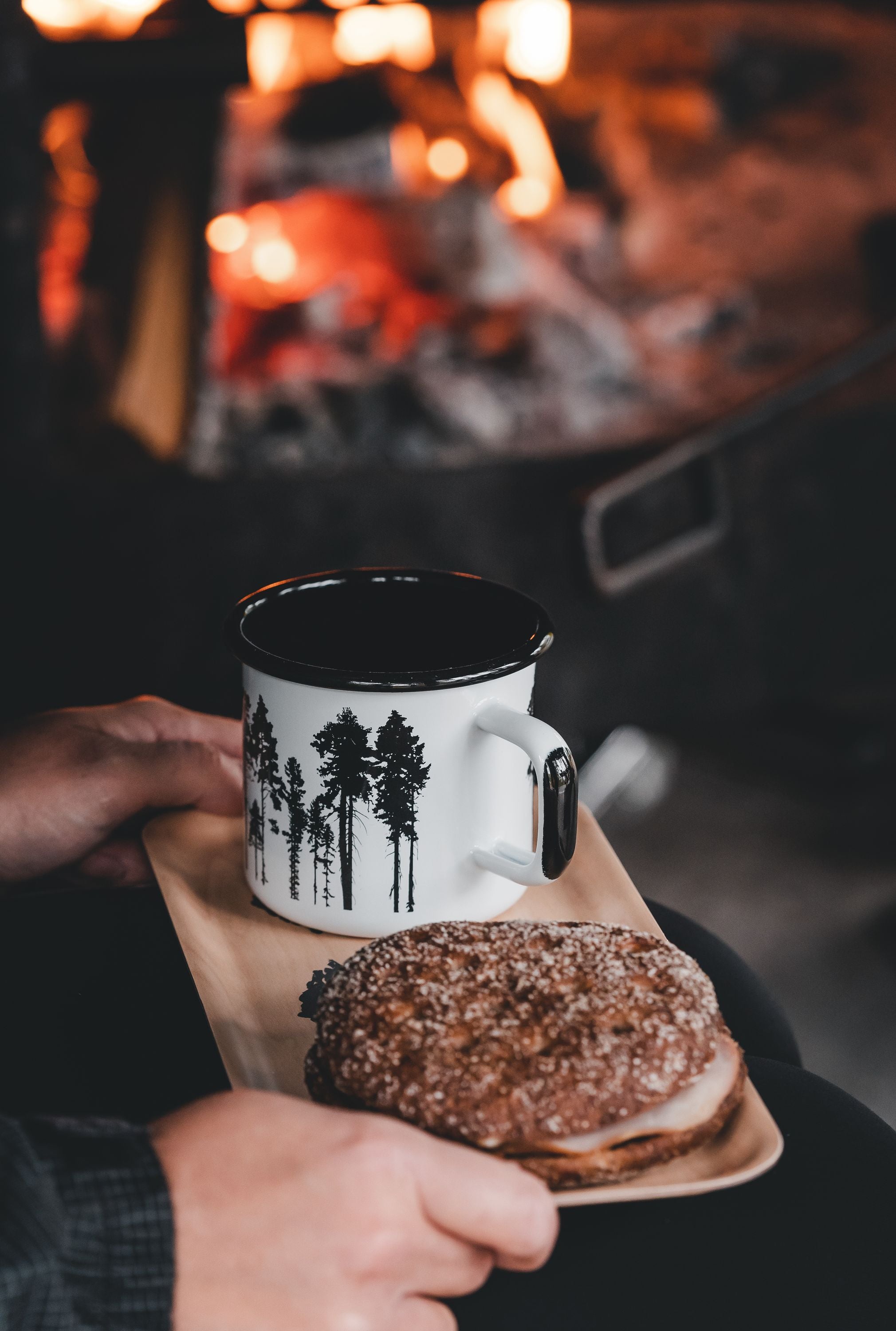 Muurla Nordic Enamel Mug, skógurinn