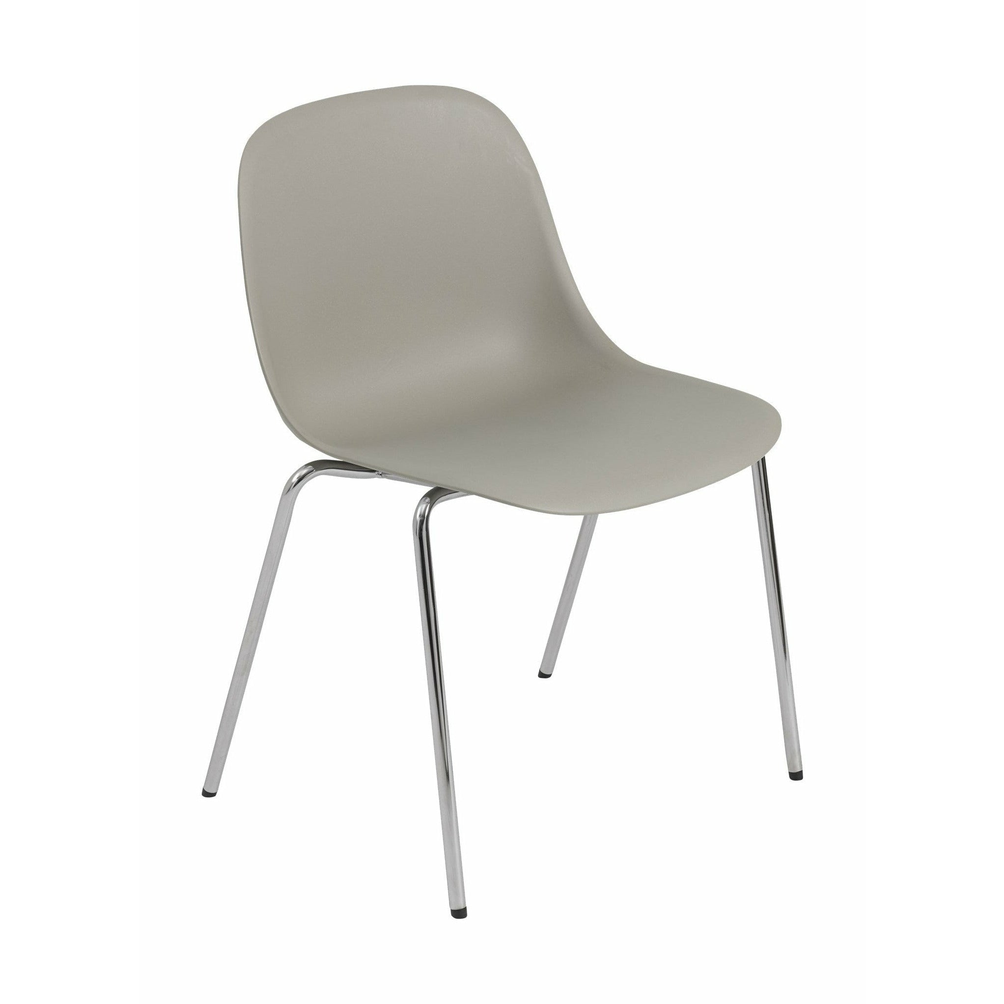 Muuto Fiber sidestol lavet af genanvendt plast en base, grå/krom