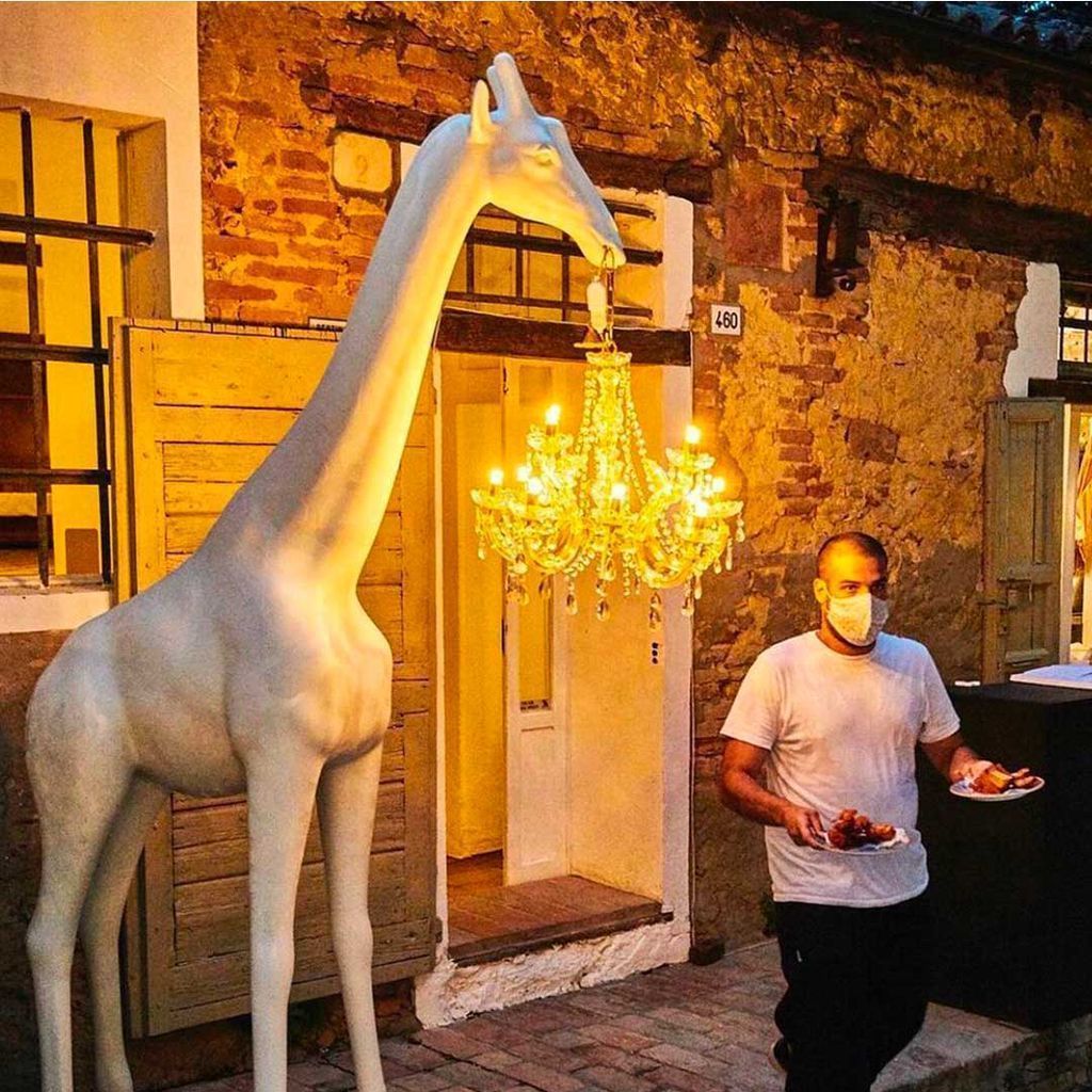 Giraffa Qeeboo in amore lampada da pavimento da esterno H 2.65m, bianco