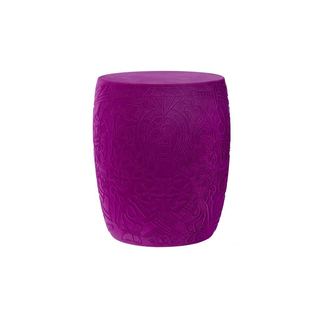 Qeeboo墨西哥椅子/边桌丝绒饰面，紫色