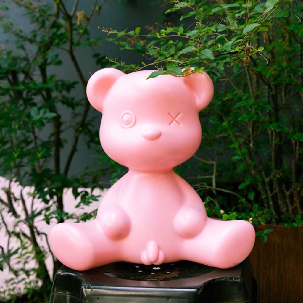 Qeeboo Teddy Boy台灯带有电缆，浅绿色