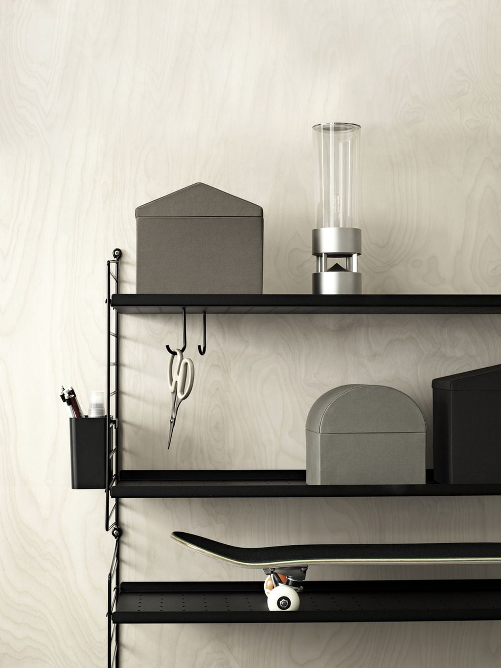 String Furniture Strengsystem Metalhylde med lav kant 30x78 cm, sort