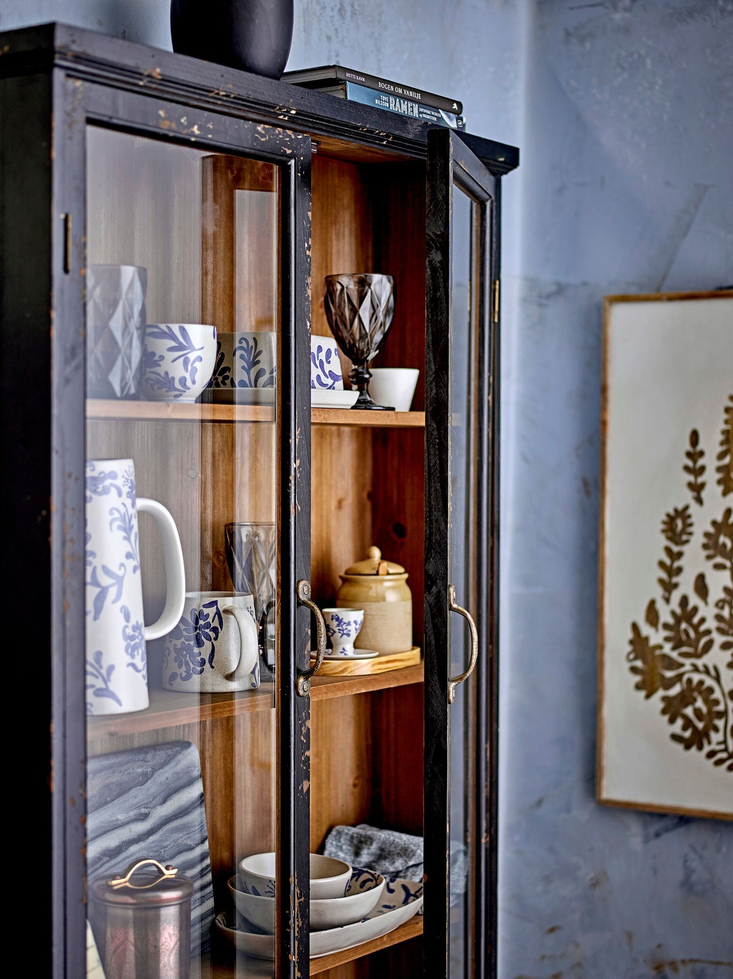 Creative Collection Hazem Cabinet, Black, Firwood