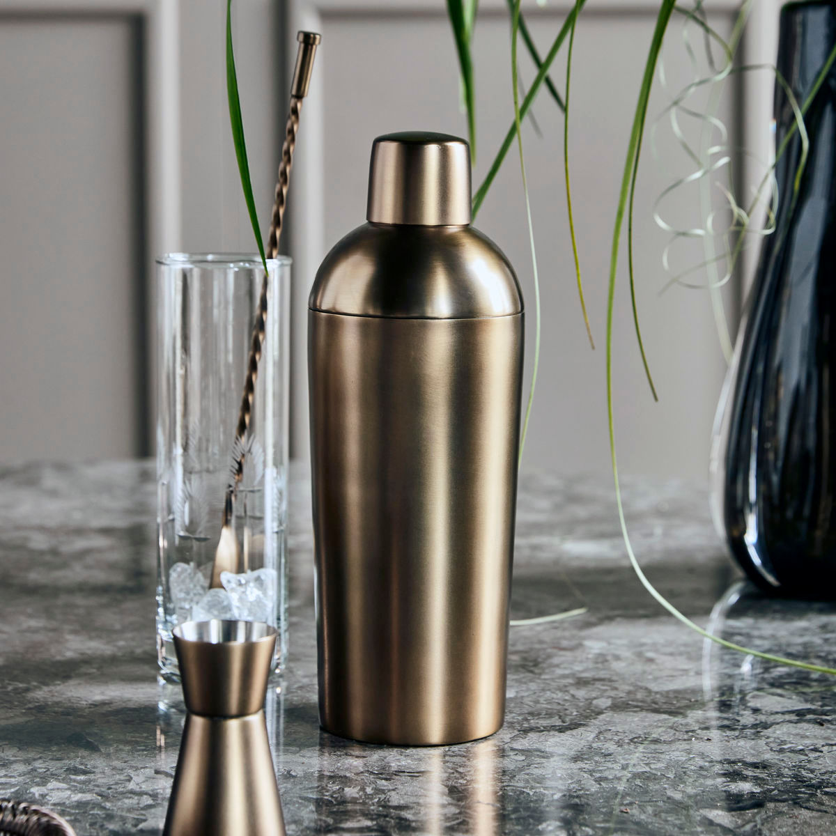 Huis Doctor Shaker, HdBar, Antique Brass Finish