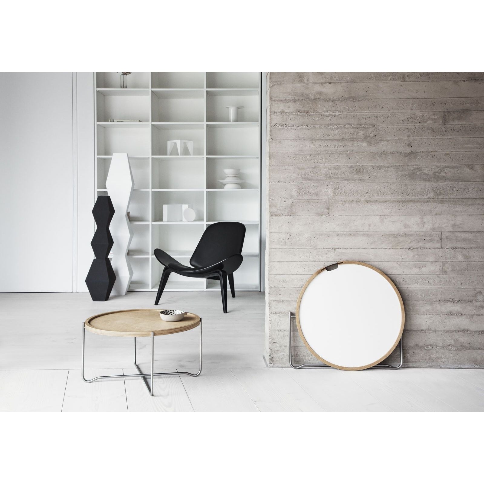 Carl Hansen Ch07 Shell Chair, Oiled Walnut/Black Leather Thor 301