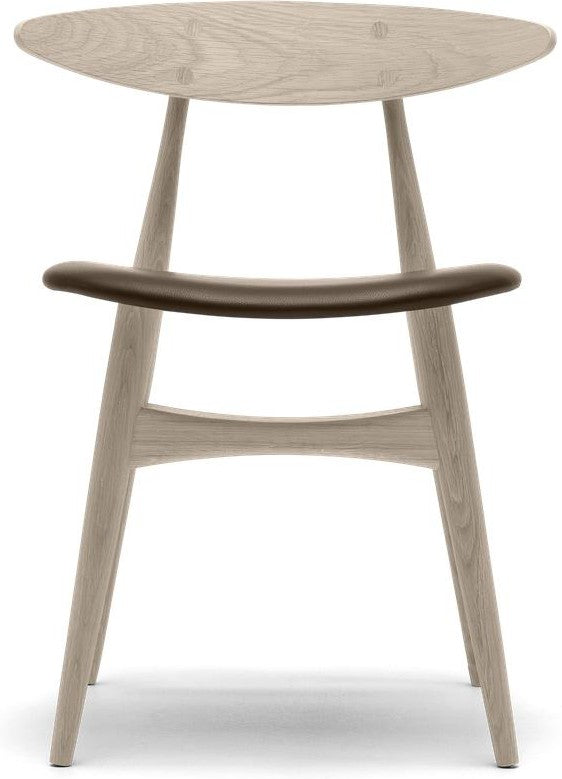 Carl Hansen CH33 P Stuhl, Soaped Oak/Braun Leder