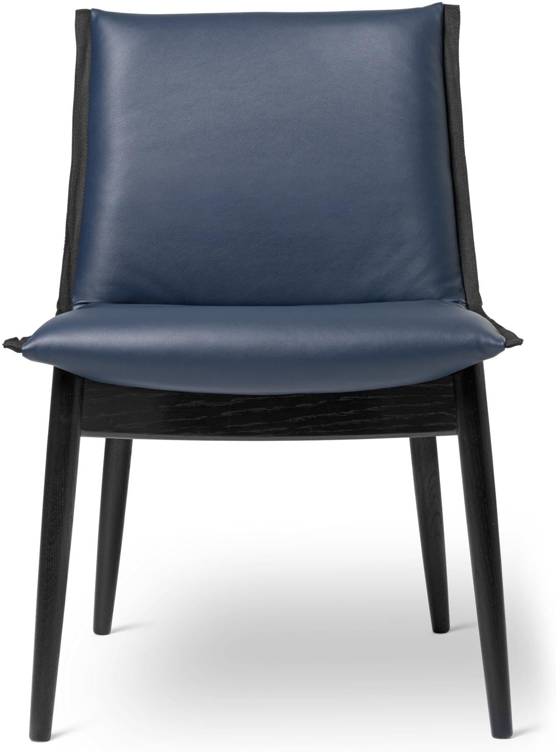 Carl Hansen E004 Embrace stoel, gelakte eik, blauw leer