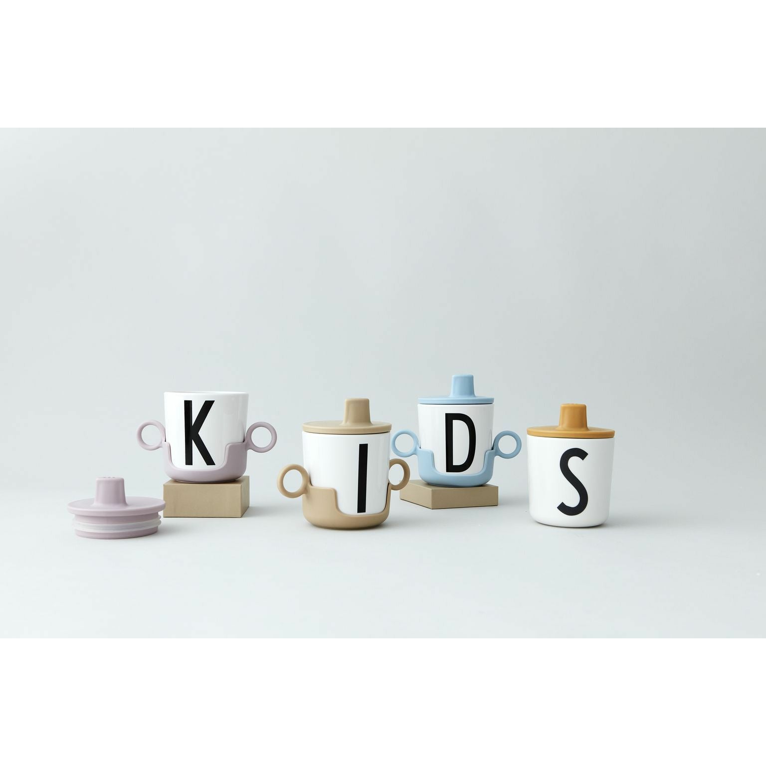 Design Letters Cup -håndtak for melaminopp, beige