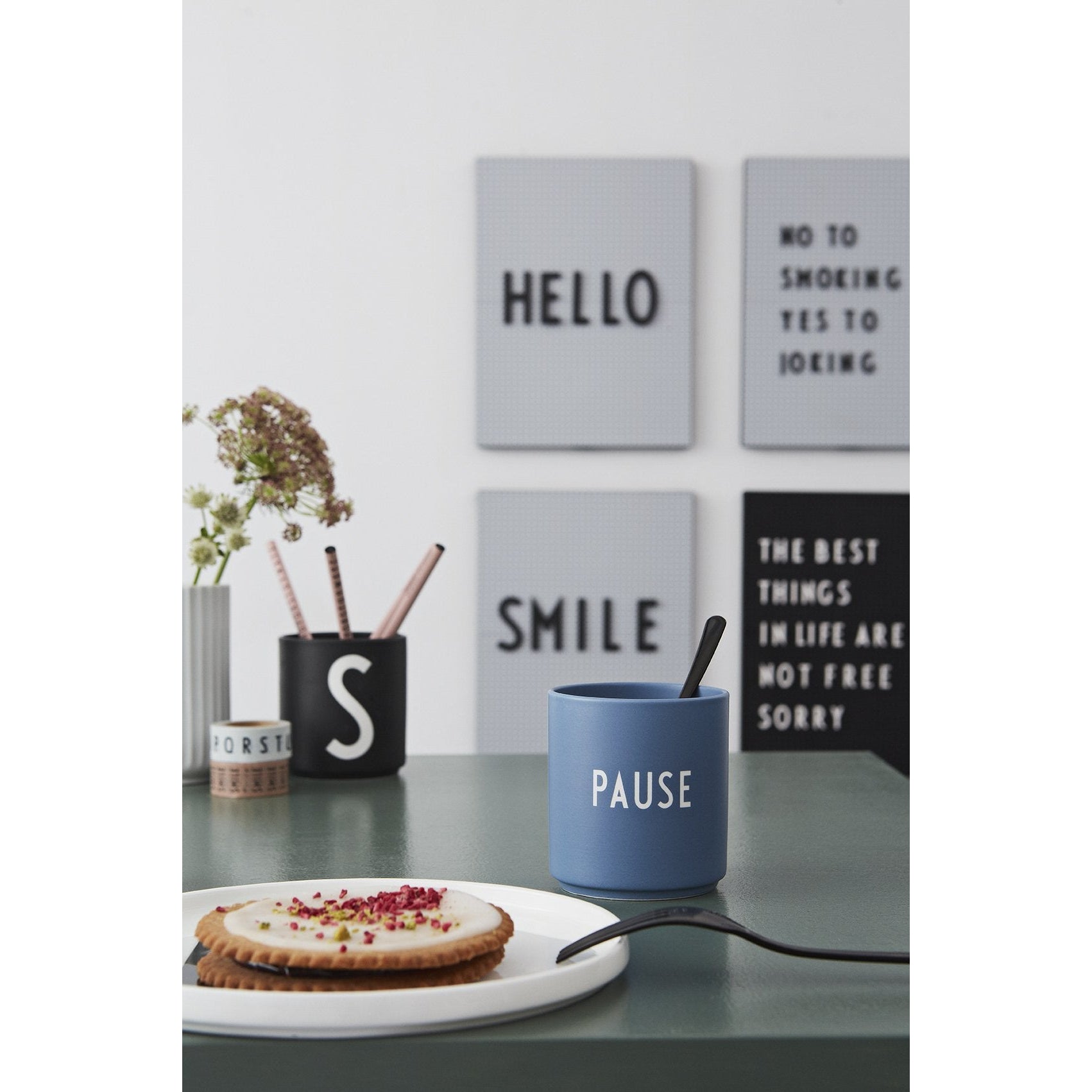 Design Letters Mur gris clair, moyen