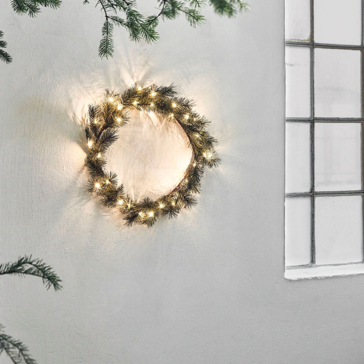 House Doctor Wreath w. LED, HDPEUCE, NATUR