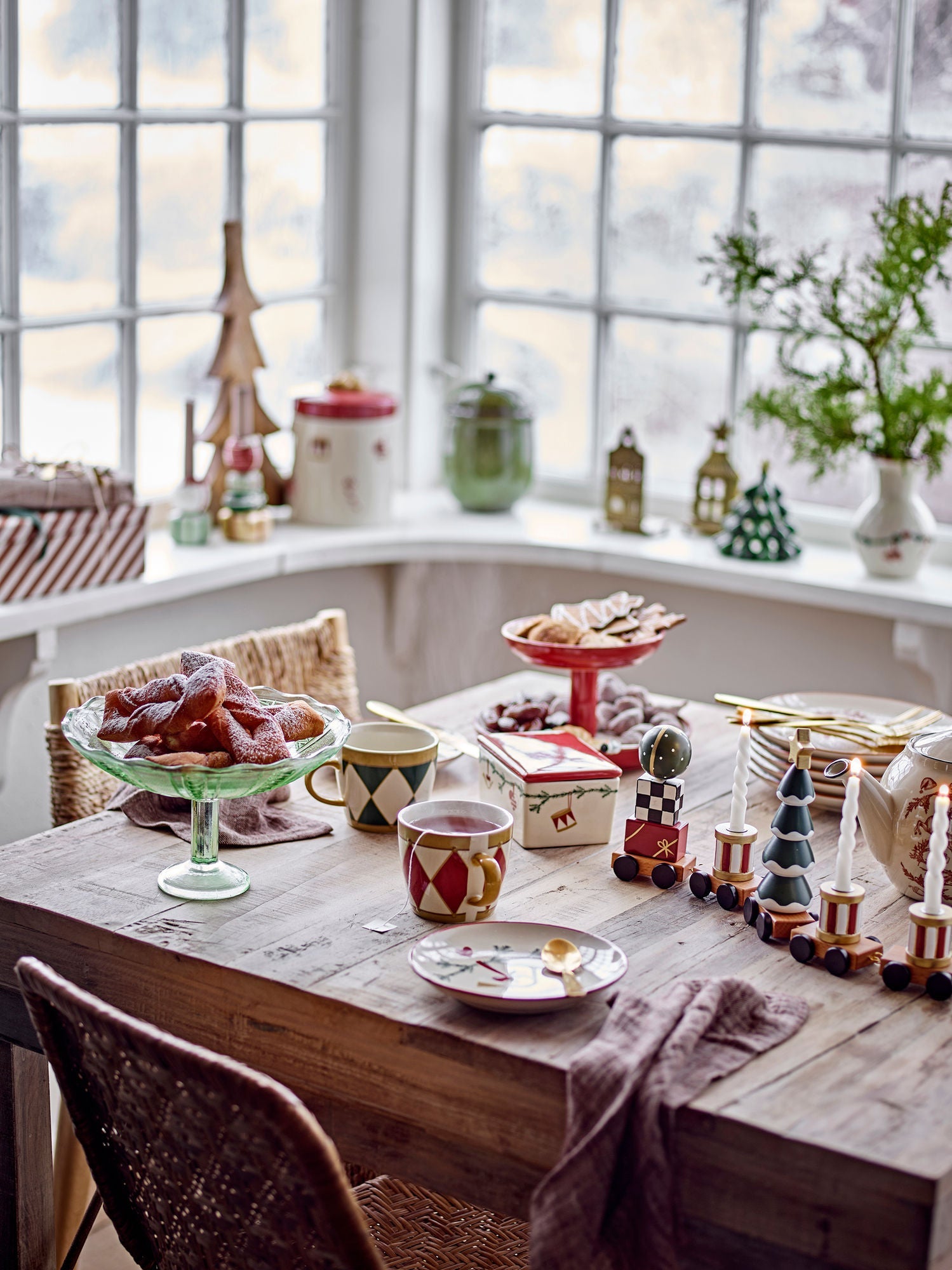 Bol de piédestal Kaddy Bloomingville, vert et verre recyclé