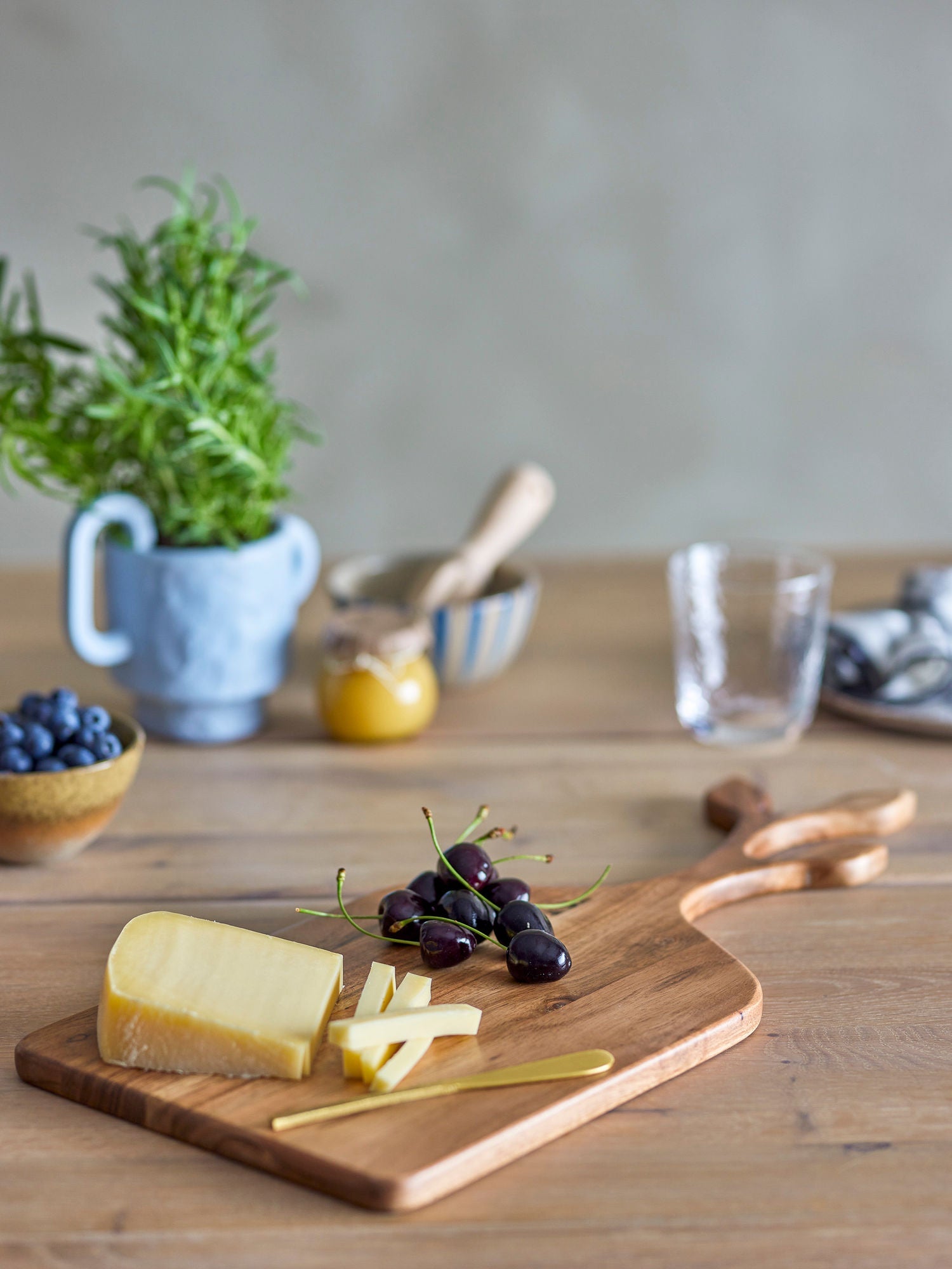 Cutting Board di Bloomingville Giselle, Nature, Acacia