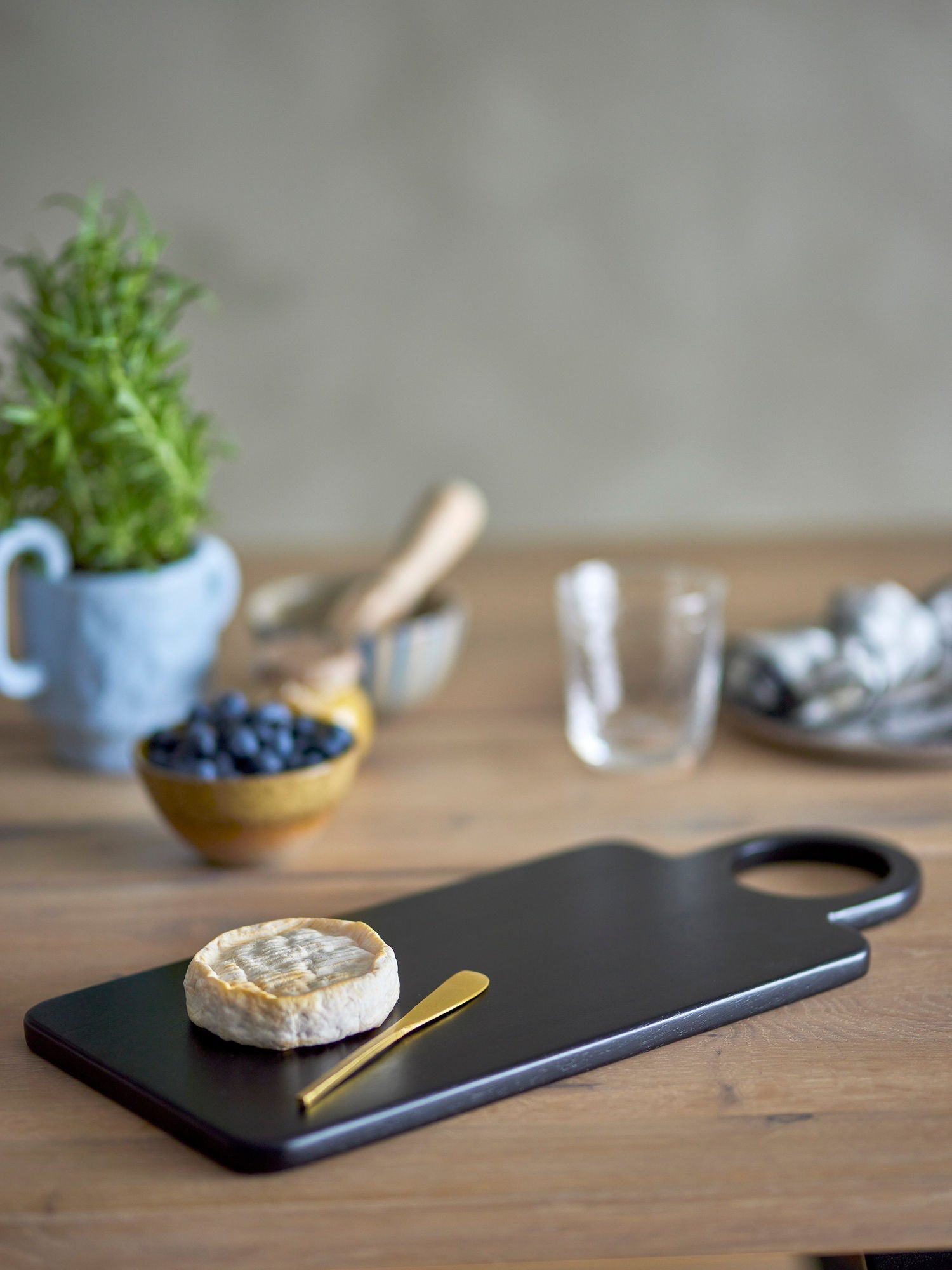 Bloomingville Himaya Serving Board, Schwarz, Mango